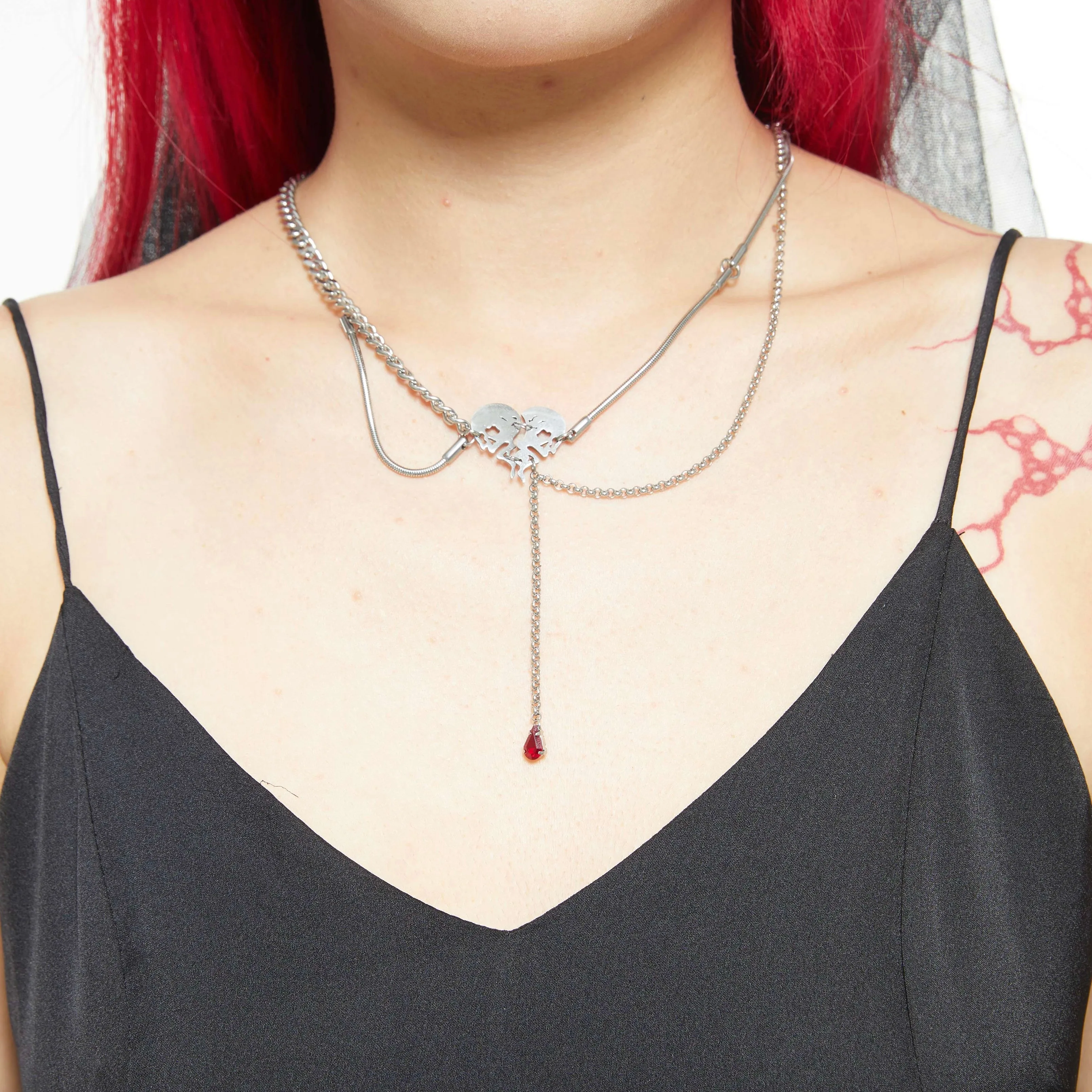 40% OFF!  Fervooor Weeping Blood Skull choker 03