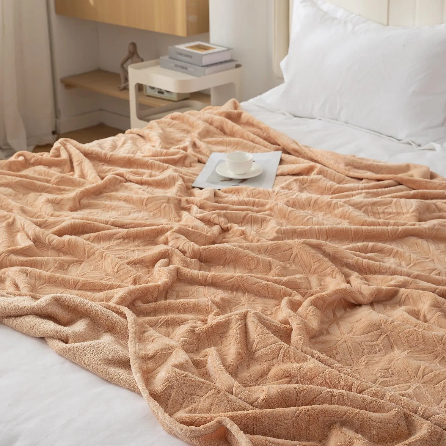 HOKIPO AC Blanket Double Bed Queen, 200x230 cm / 6.5x7.5 feet, Beige