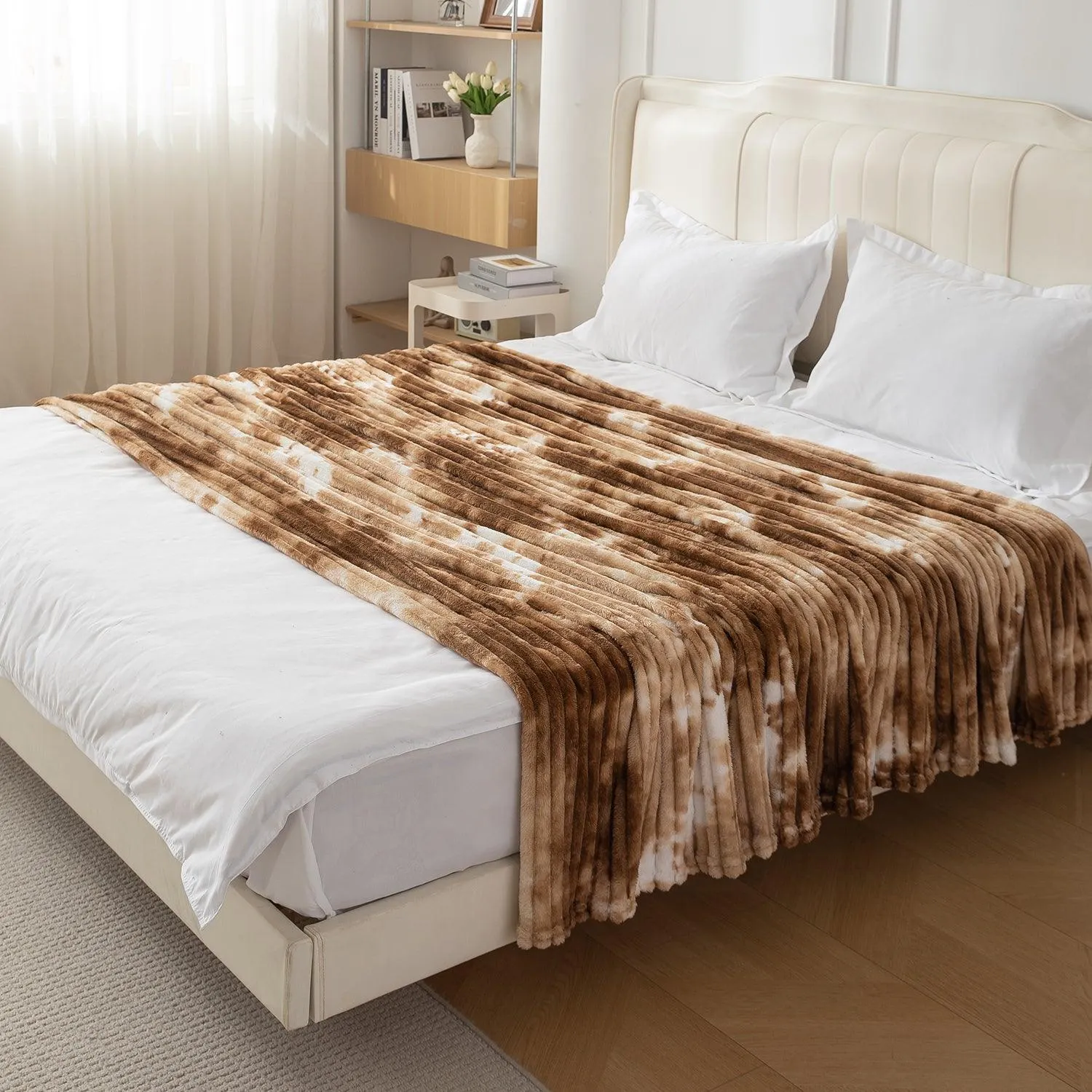 HOKIPO Gradient AC Blanket Double Bed Queen, 200x230 cm / 6.5x7.5 feet, Beige